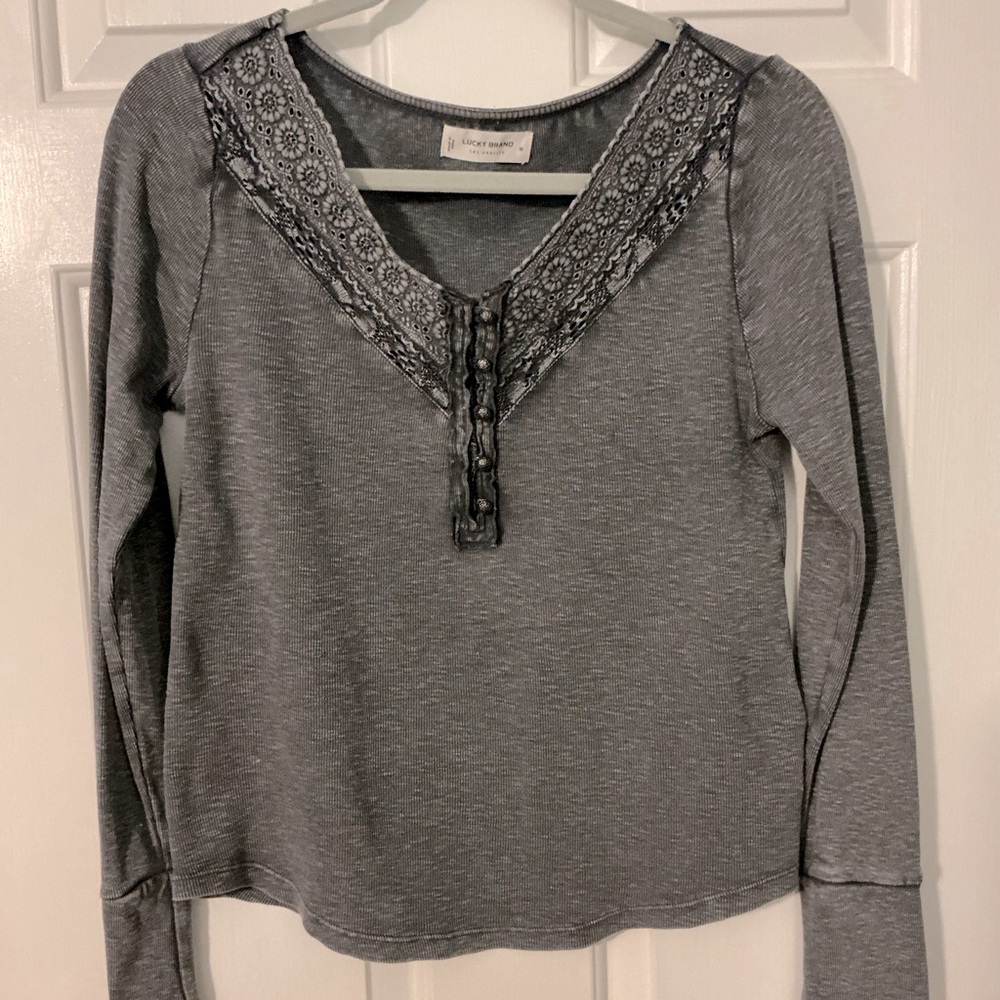 Women's LuckyBrand Gray Lace Trim Top, Size Medium